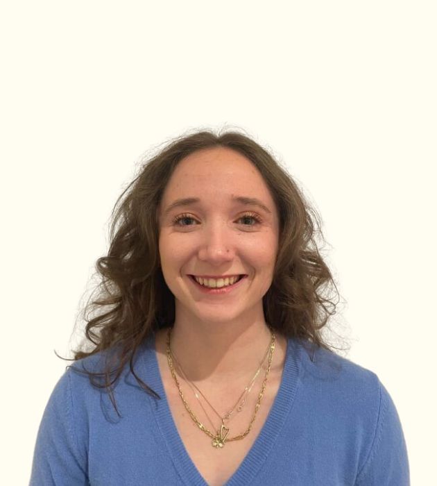Photo portrait of Rebecca Huttly